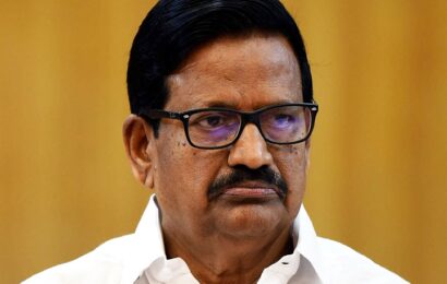 குஜராத் மாநிலத்திற்கான பிரதமராக செயல்படாமல்,  அனைத்து மாநிலங்களையும் சமமாக அணுகும் பிரதமராக மோடி செயல்பட்டால் மட்டுமே கூட்டாட்சி தத்துவத்திற்கு வலிமை சேர்க்கும்.   – கே.எஸ் அழகிரி
