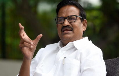 பிரதமர் நரேந்திர மோடி மற்றும் மத்திய உள்துறை அமைச்சர் அமித்ஷா ஆகியோரின் ஜனநாயகத்துக்கு எதிரான தொடர் செயல்பாடுகளுக்கு, உச்ச நீதிமன்றத்தின் இந்த தீர்ப்பு கடிவாளமாக அமைந்துள்ளது என்பதில் எள்ளளவும் சந்தேகமில்லை.  – தலைவர் திரு கே எஸ் அழகிரி