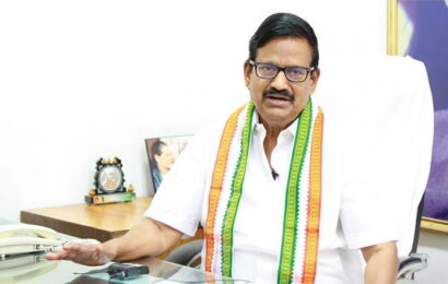 இந்தியாவில் நிலவுகிற வேற்றுமைகளில் ஒற்றுமை கண்டு மதநல்லிணக்கமும், சமூகநீதியும் ஏற்படுகிற சூழலை உருவாக்க 73-வது குடியரசு தினத்தில் உறுதியேற்க வேண்டிய நிலை ஏற்பட்டுள்ளது. – திரு கே எஸ் அழகிரி