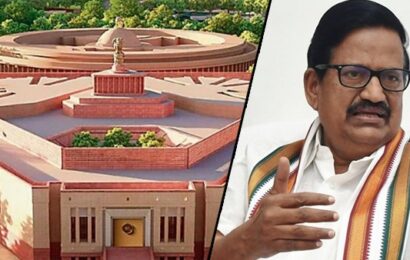 நாட்டின் மிக உயர்ந்த பதவிகளுக்கு தலித், ஆதிவாசிகளை நியமித்ததாக தம்பட்டம் அடித்துக்கொண்ட பிரதமர் மோடி,  பாராளுமன்ற கட்டிட திறப்புவிழாவுக்கு குடியரசுத்தலைவர் திரவுபதி முர்முவை அழைக்காமல் அவமானப்படுத்தியிருக்கிறார். இதன்மூலம் மோடியின் சுயரூபத்தை அனைவரும் அறிந்துகொள்ளலாம்.