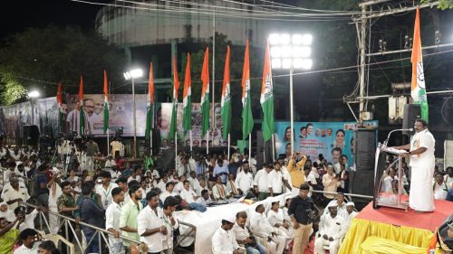 தேசம் காக்கும் ராணுவத்துக்கு சல்யூட் - திருச்சி 
