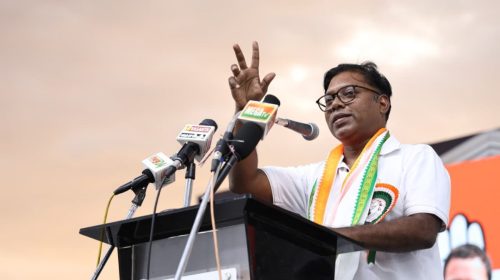 வாக்கு திருடனே பதவி விலகு என்ற முழக்கத்தை முன்வைத்து மாபெரும் வாக்கு அதிகார மாநாடு