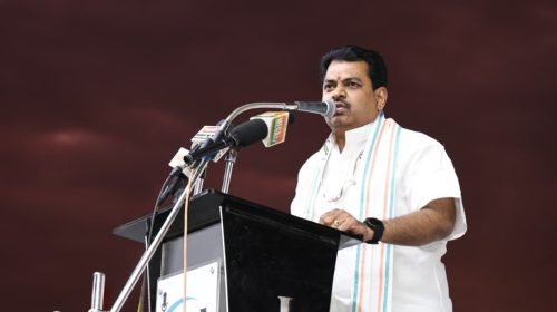 வாக்கு திருடனே பதவி விலகு என்ற முழக்கத்தை முன்வைத்து மாபெரும் வாக்கு அதிகார மாநாடு