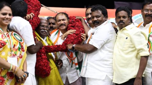 வாக்கு திருடனே பதவி விலகு என்ற முழக்கத்தை முன்வைத்து மாபெரும் வாக்கு அதிகார மாநாடு