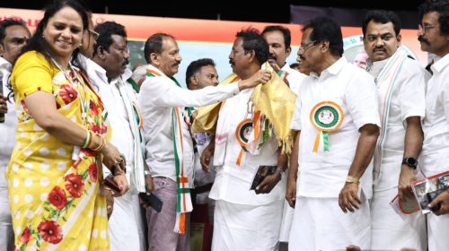 வாக்கு திருடனே பதவி விலகு என்ற முழக்கத்தை முன்வைத்து மாபெரும் வாக்கு அதிகார மாநாடு